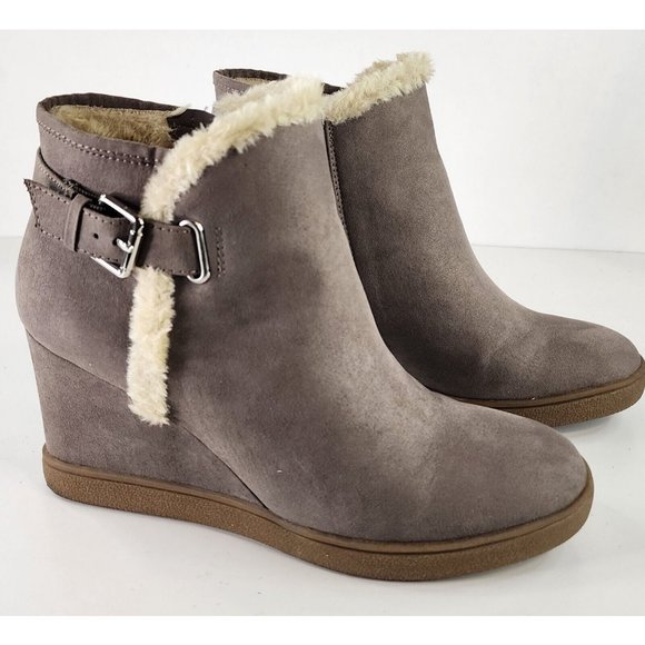 Unisa Boots Womens Size 8.5M Mobii Gray Faux Suede Buckle Momcore Wedge Bootie - Picture 1 of 13